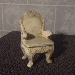 Decorative porcelain chair